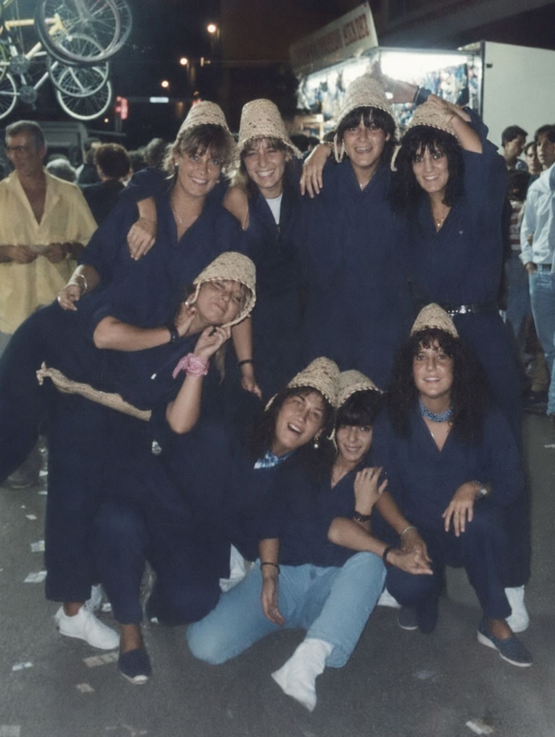 Generaciones del Barrio Pesquero reunidas