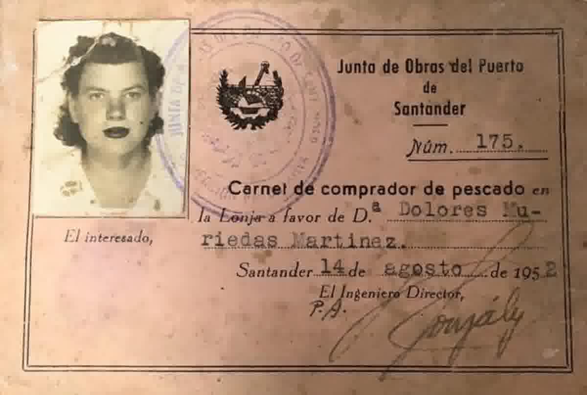 Carnet de compradora de pescado en la Lonja de Dolores Muriedas Martínez
